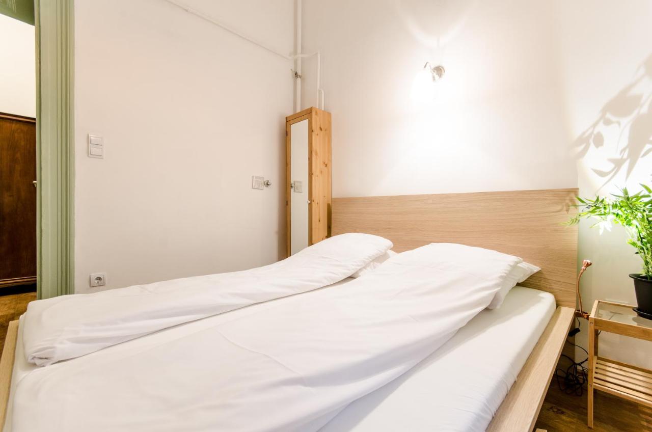 B63 2 Bedroom Apartment In Heart Of City Budapest Luaran gambar